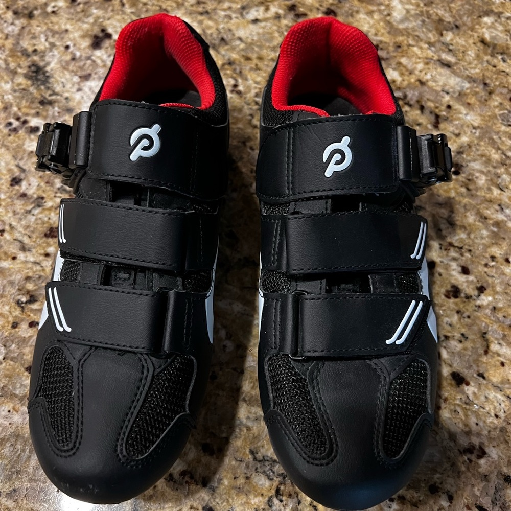 Peleton bike shoes.  Size 38 (women’s 7)